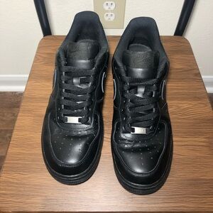 Nike Air Force 1 Low '07 Black Men Size 9.5 CW2288-001 Sneakers Shoes